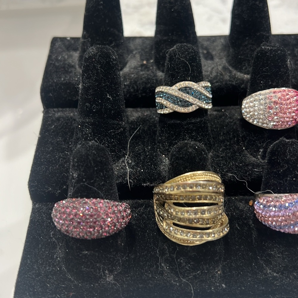 Assorted Rings - Picture 4 of 4